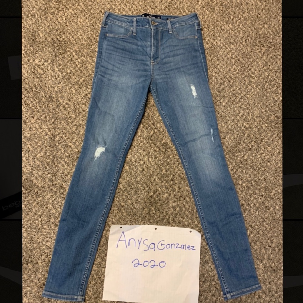 Hollister jeans